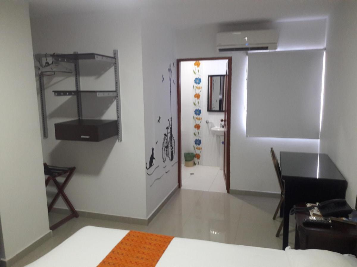 Hotel Intersuites Barranquilla  Exterior photo