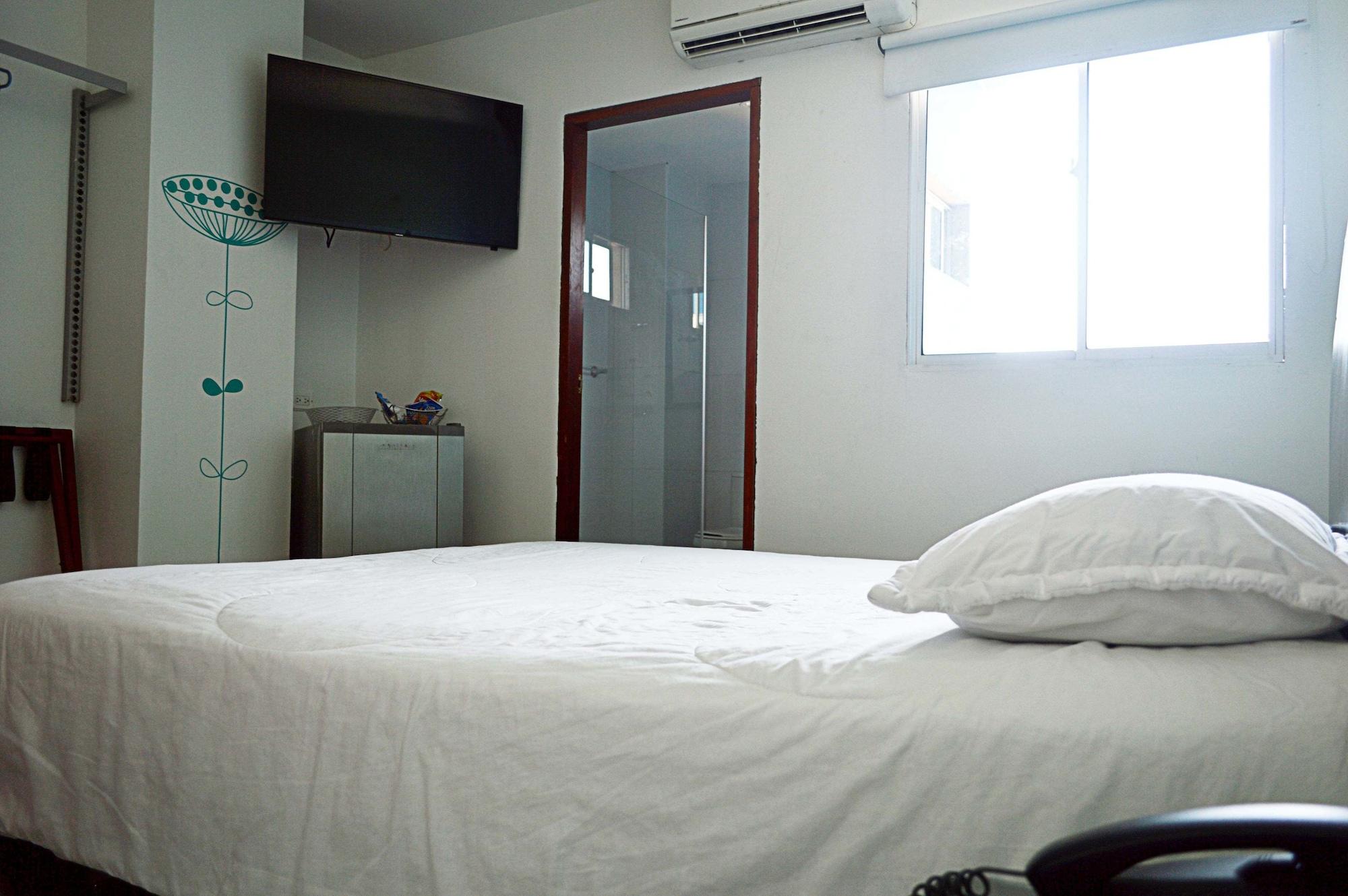 Hotel Intersuites Barranquilla  Exterior photo