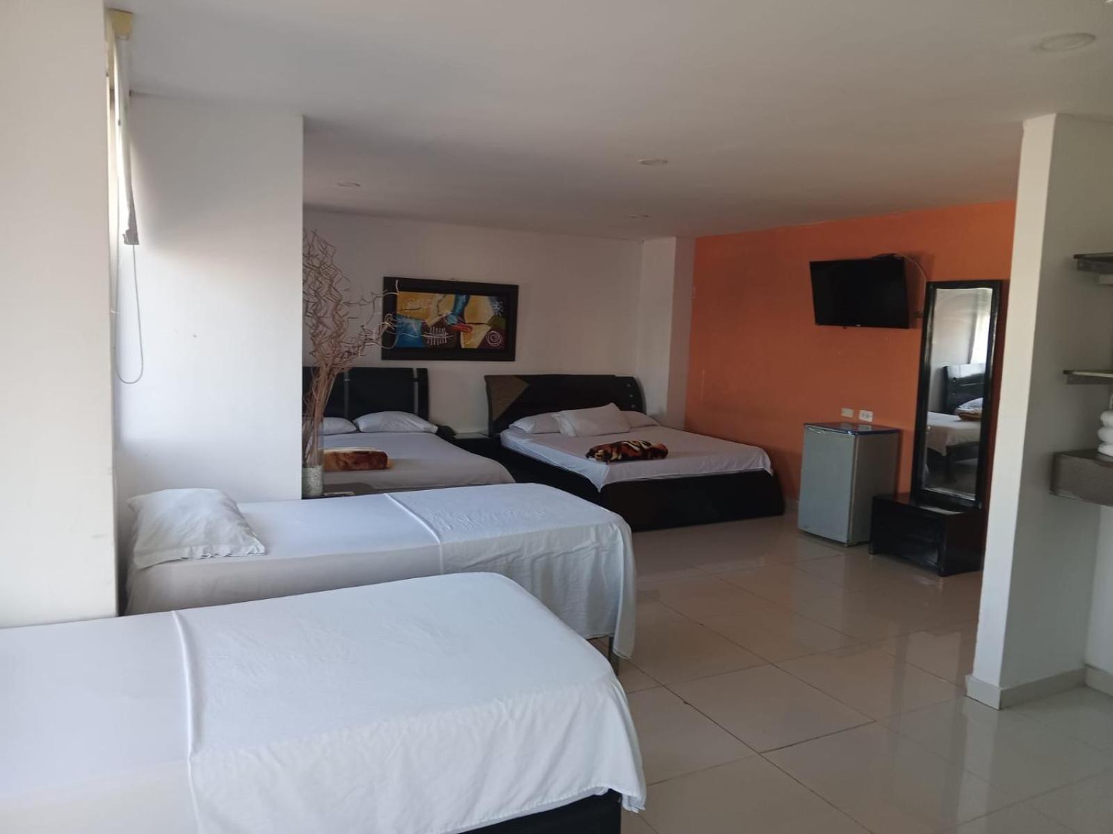 Hotel Intersuites Barranquilla  Exterior photo