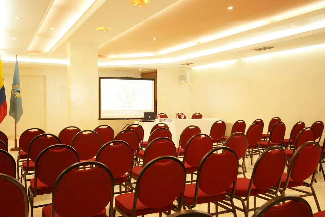 Hotel Intersuites Barranquilla  Exterior photo